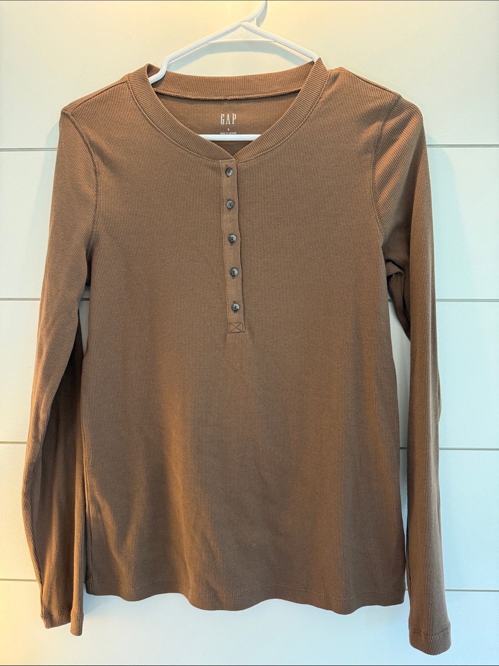 GAP Brown Long-Sleeve Henley Ribbed Top